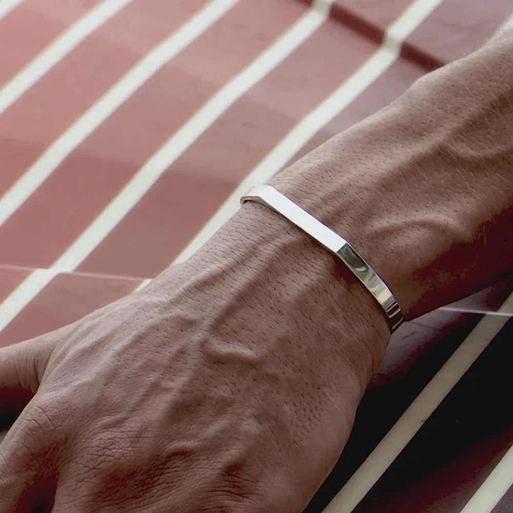 Loravento Edge Steel Cuff